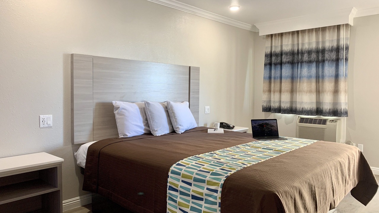 Photo of Bedroom in Victorville