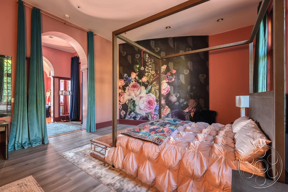 Photo of Bedroom in Pasadena