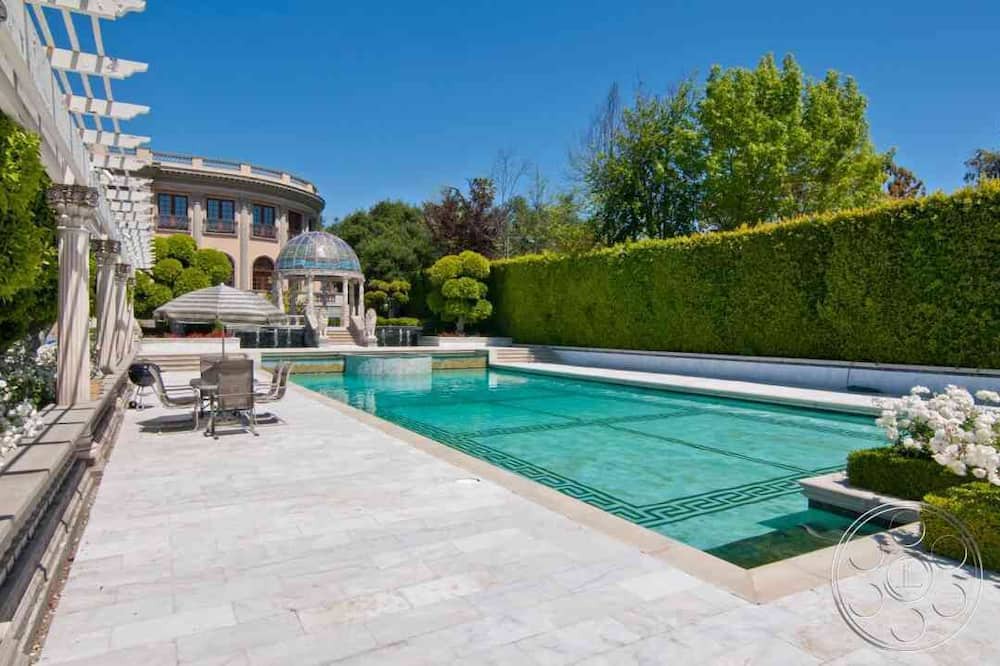 Photo of Outdoor in Pasadena