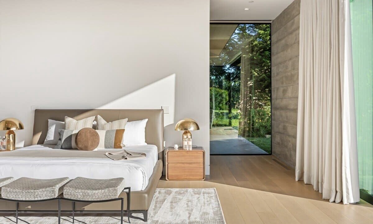 Photo of Bedroom in Malibu