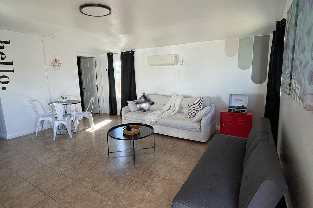 Photo of Livingroom in Mira Loma