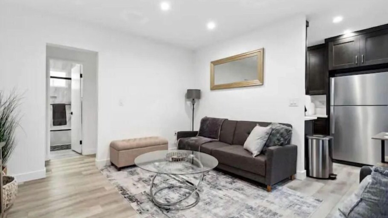 Photo of Livingroom in Adams Hill