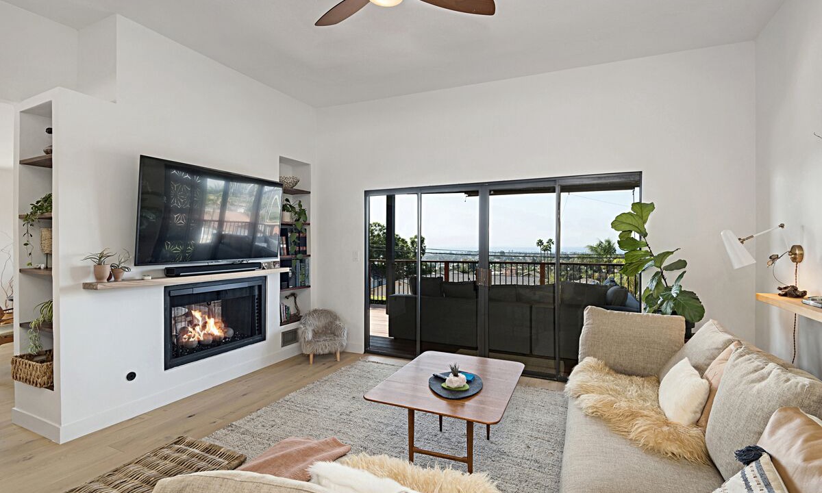 Photo of Livingroom in Fire Mountain