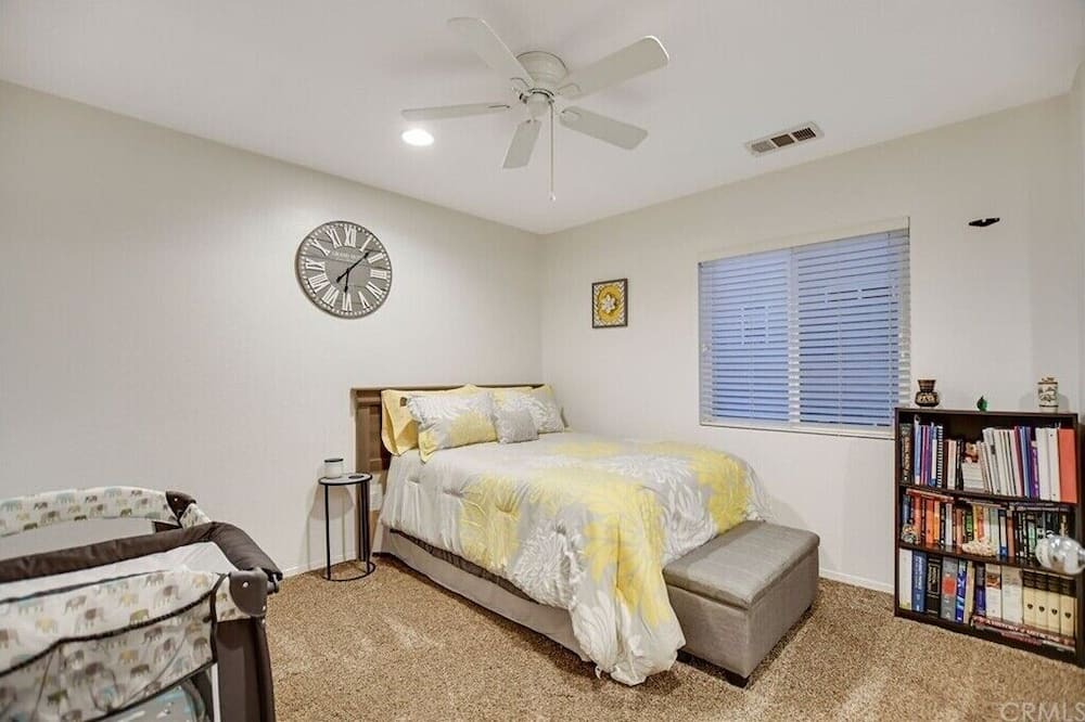 Photo of Bedroom in Jurupa Valley