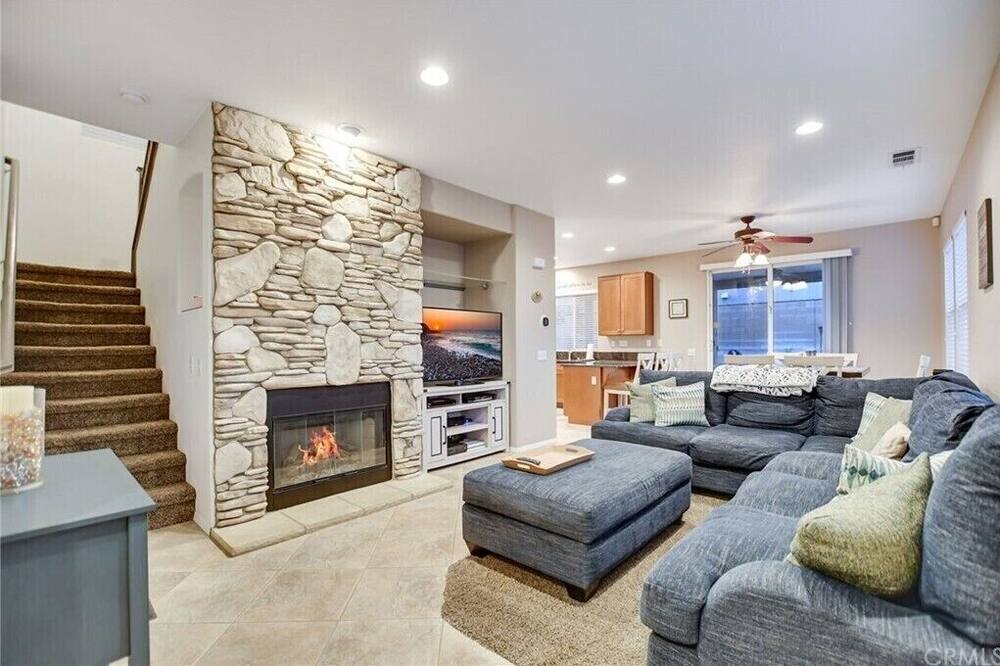 Photo of Livingroom in Jurupa Valley