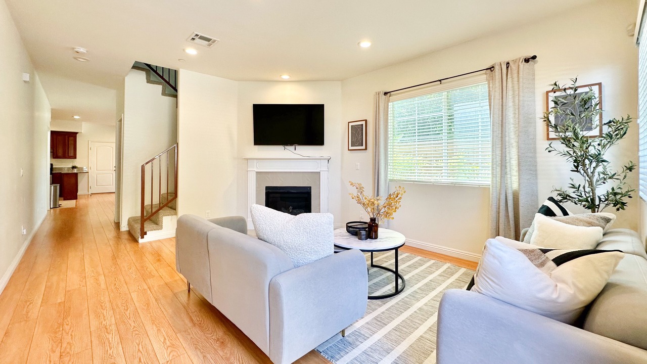 Photo of Livingroom in Ontario