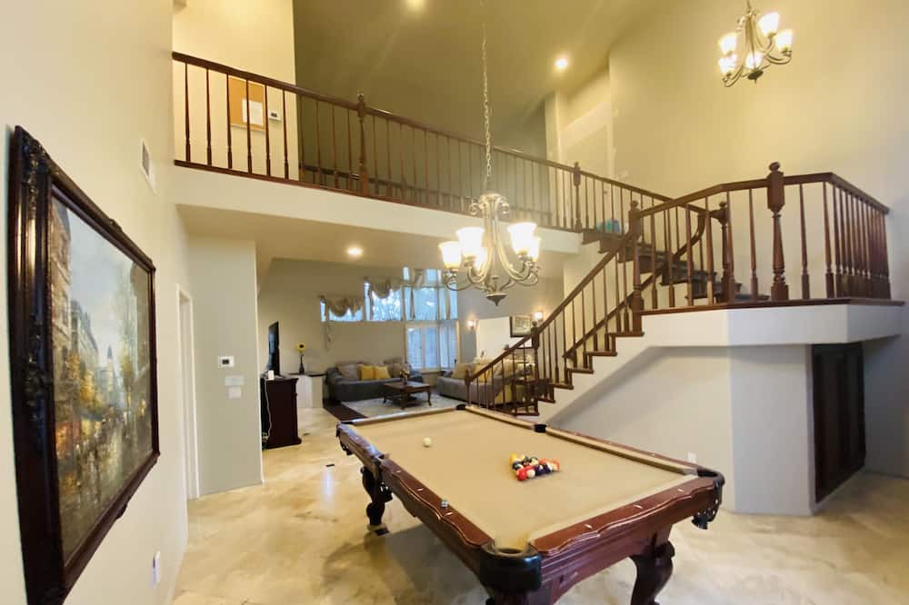 Photo of Bedroom in Fountain Valley