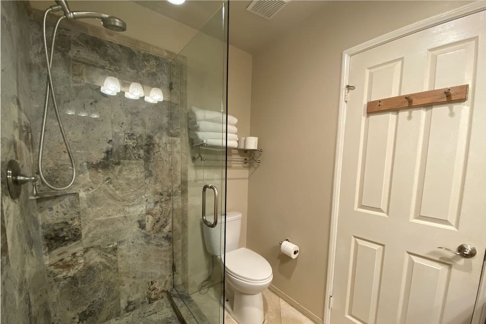 Photo of Bathroom in Fountain Valley