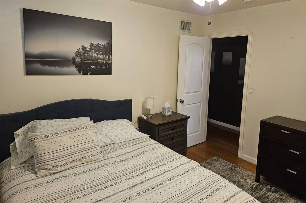 Photo of Bedroom in Fullerton