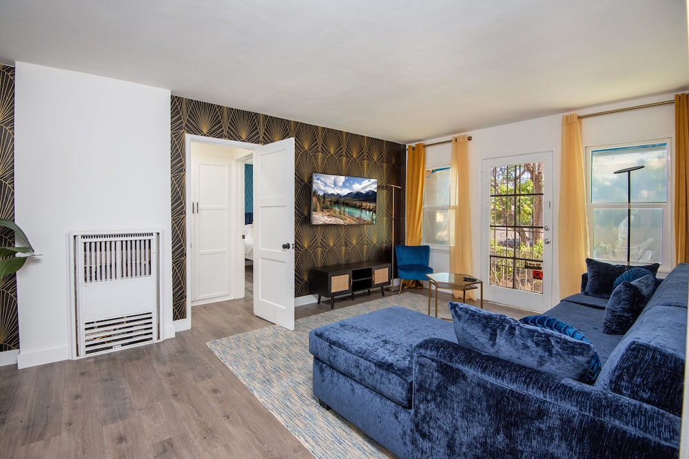 Photo of Livingroom in Carthay Circle