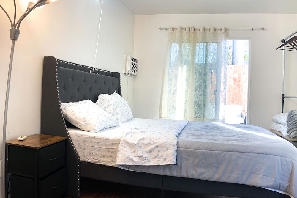 Photo of Bedroom in Sherwood Forest and Thistle Development