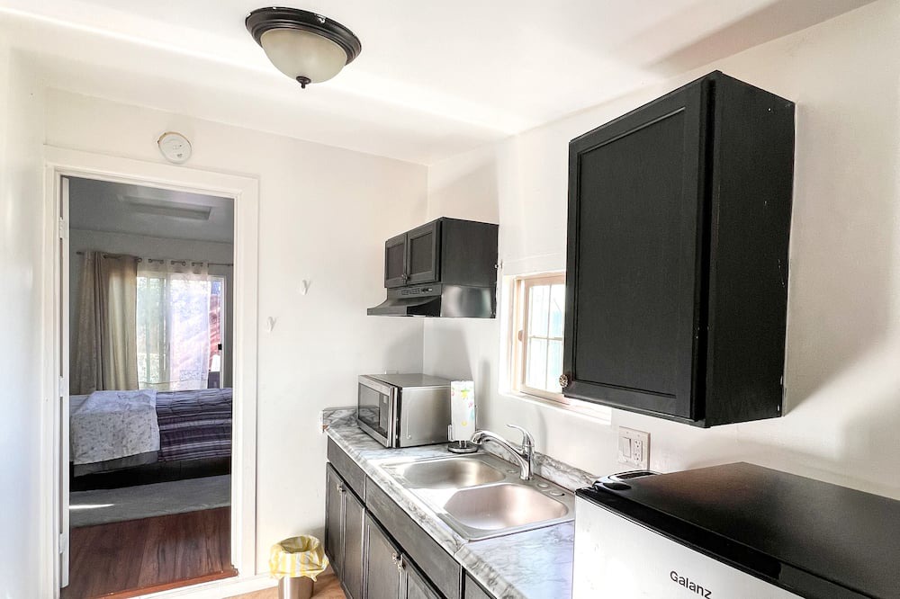 Photo of Kitchen in Sherwood Forest and Thistle Development