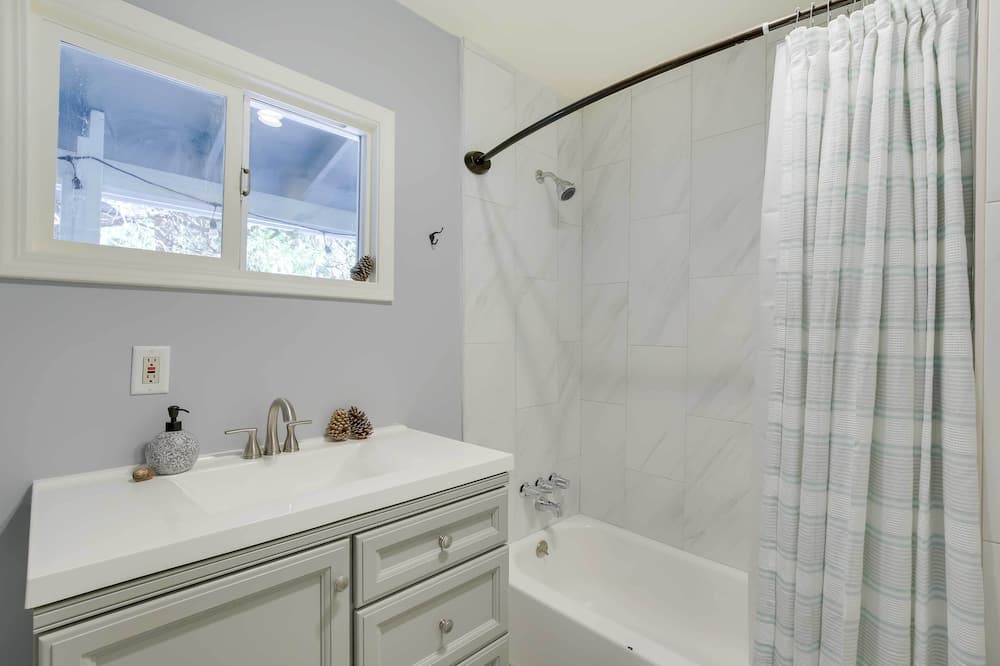 Photo of Bathroom in Crestline