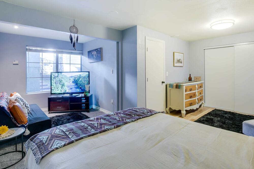 Photo of Bedroom in Crestline