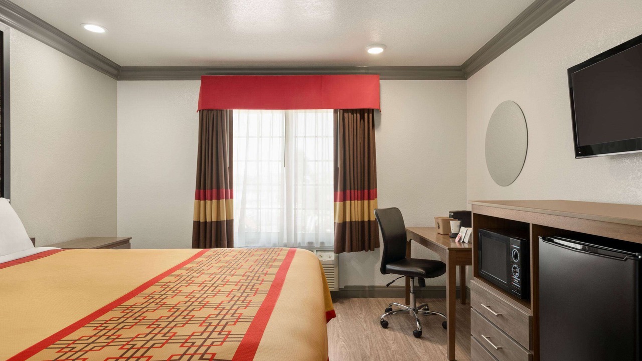 Photo of Bedroom in Canyon Country