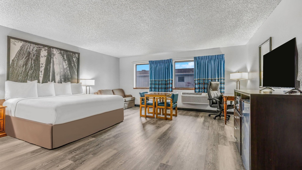 Photo of Bedroom in Pacific