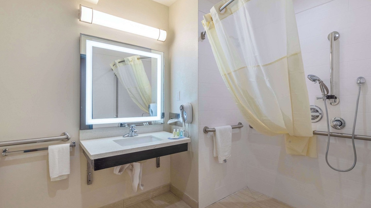 Photo of Bedroom in Banning