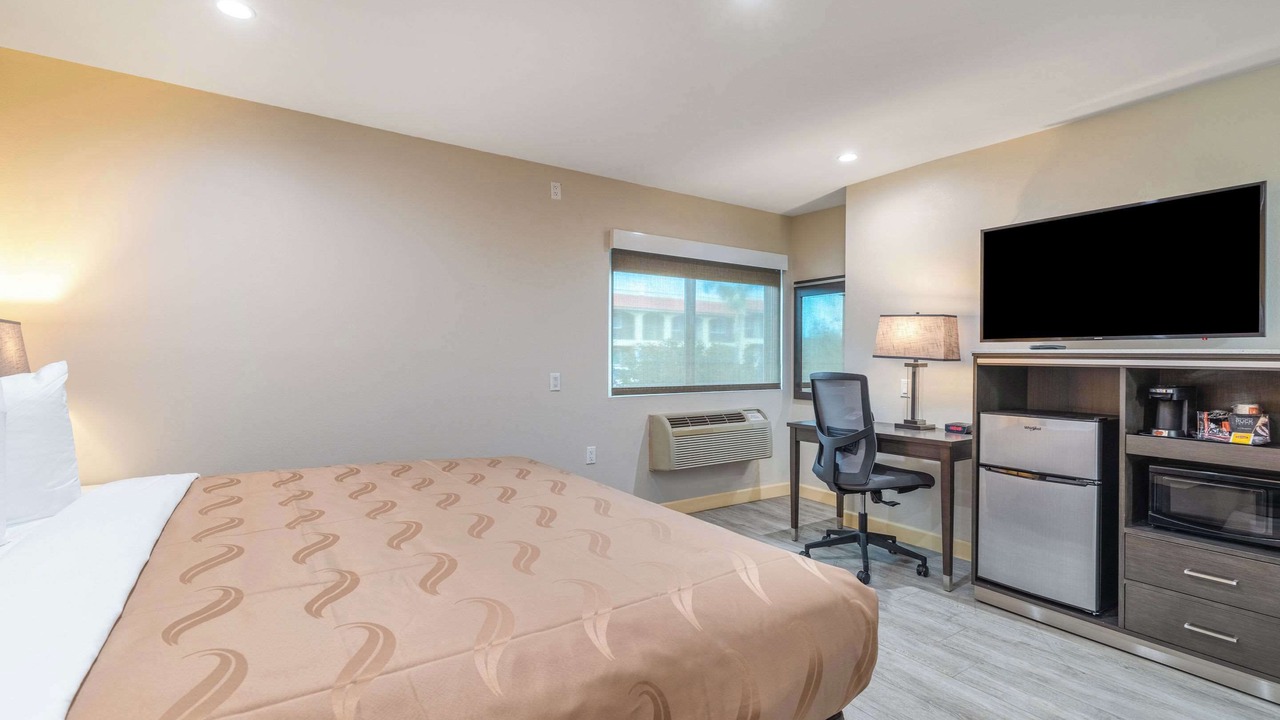 Photo of Bedroom in Banning