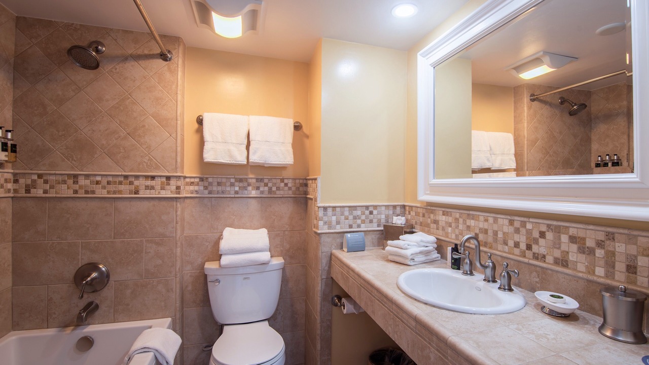 Photo of Bathroom in Santa Monica Canyon