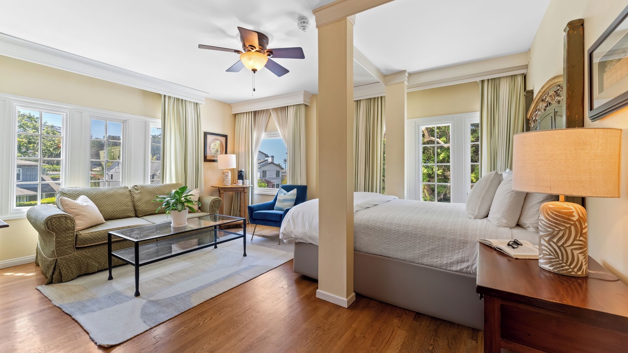 Photo of Bedroom in Santa Monica Canyon