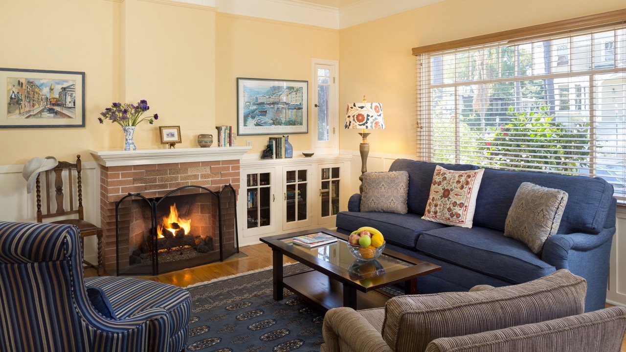 Photo of Livingroom in Oak Park