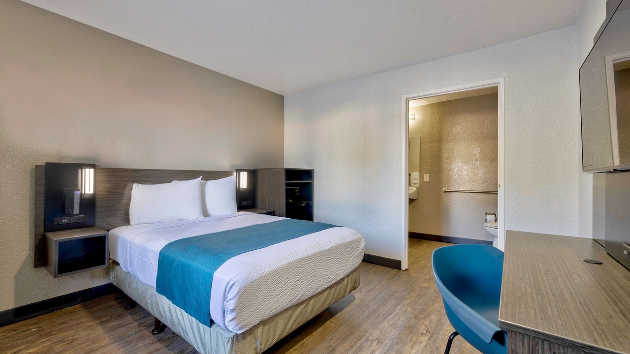 Photo of Bedroom in Northeast Anaheim