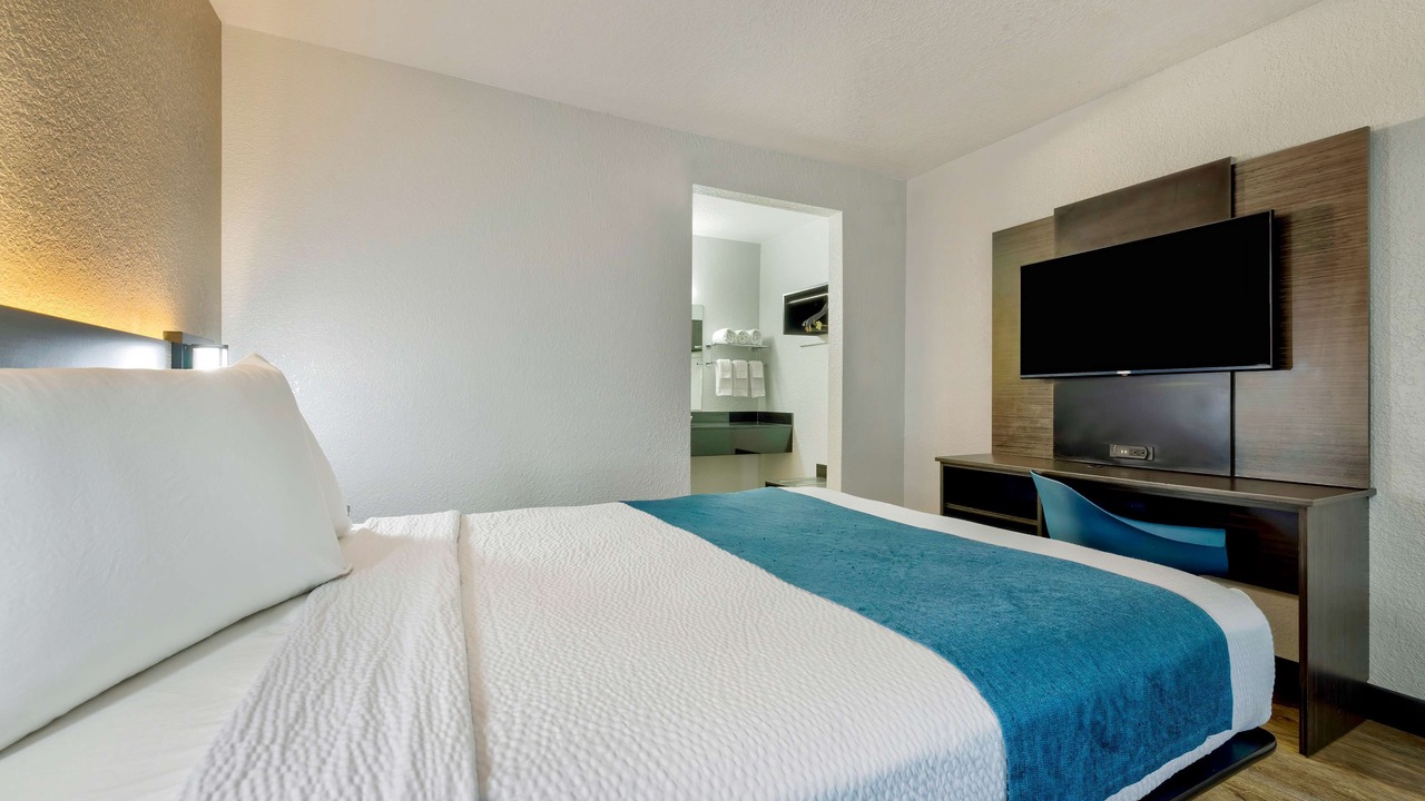 Photo of Bedroom in Northeast Anaheim
