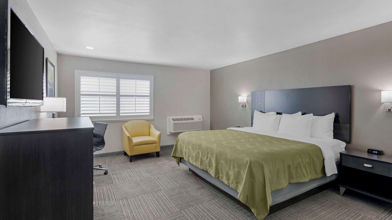 Photo of Bedroom in Kettleman City