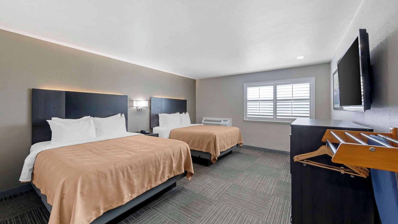 Photo of Bedroom in Kettleman City