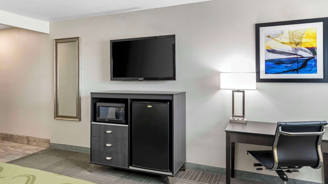 Photo of Bedroom in Kettleman City