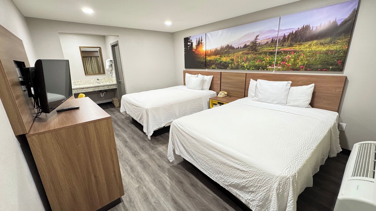 Photo of Bedroom in Barstow