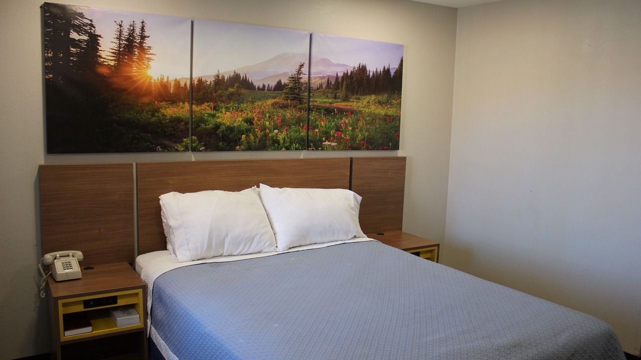 Photo of Bedroom in Barstow