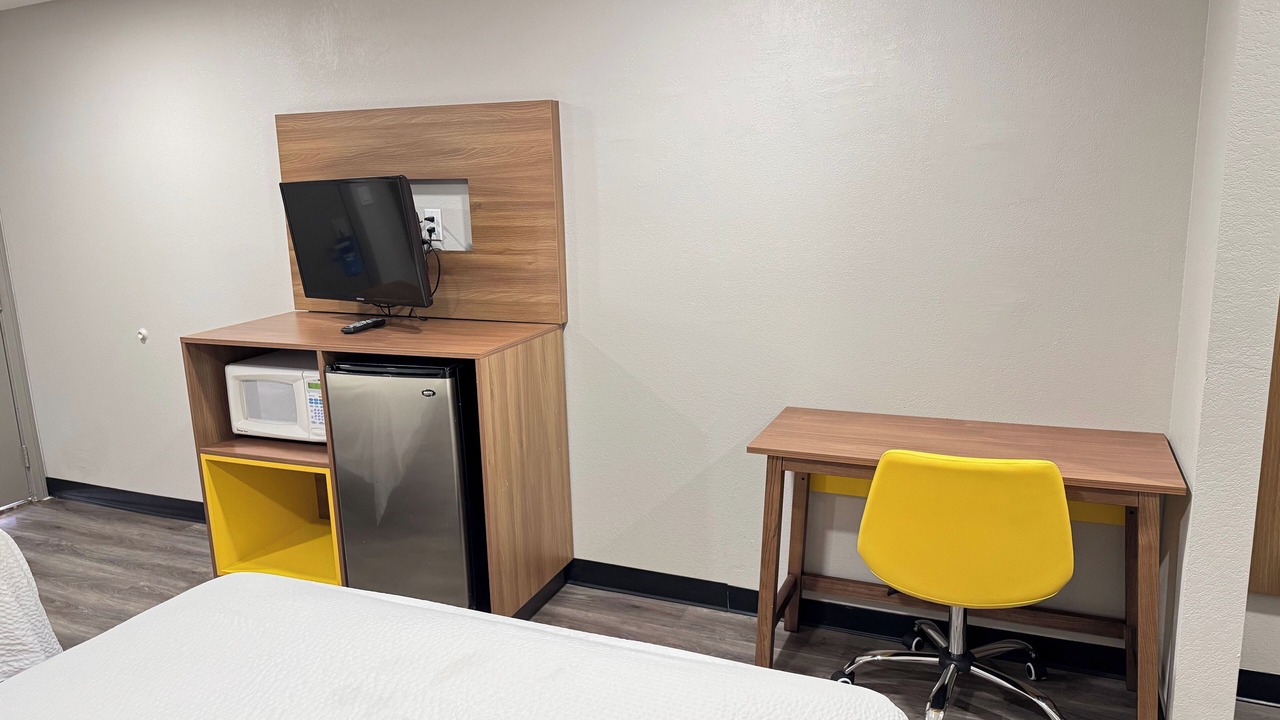 Photo of Bedroom in Barstow