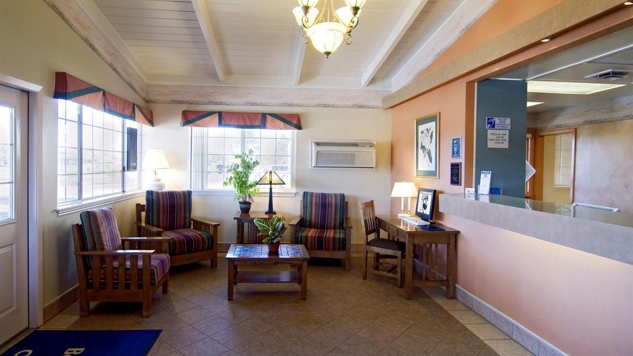 Photo of Livingroom in Oroville