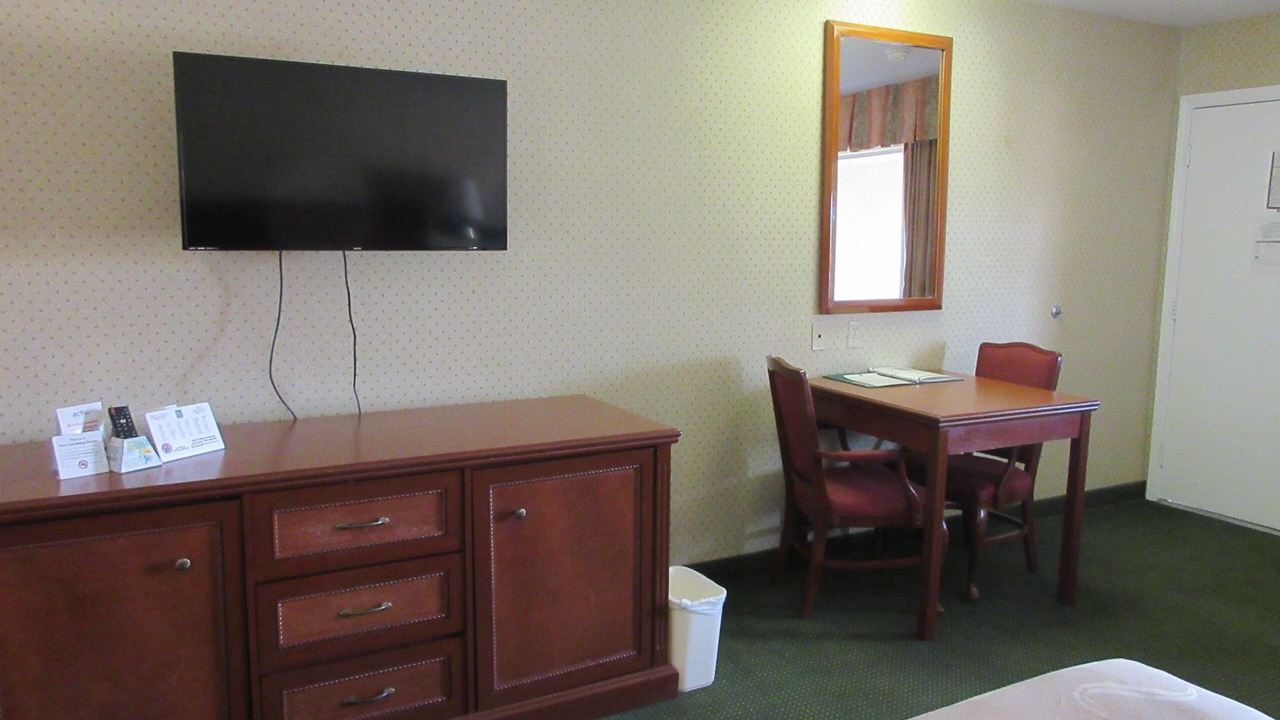 Photo of Bedroom in Ridgecrest