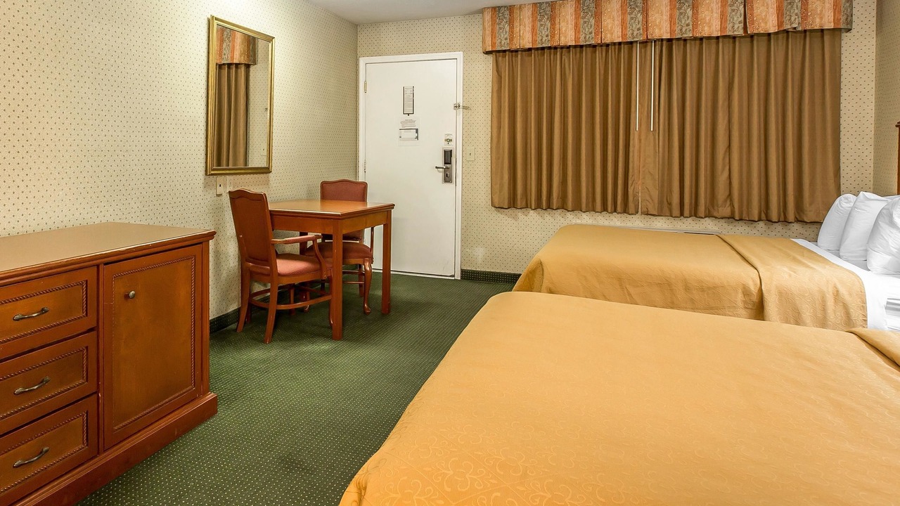Photo of Bedroom in Ridgecrest