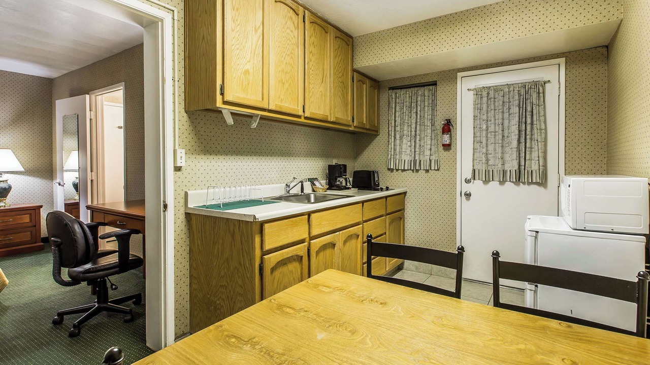Photo of Bedroom in Ridgecrest