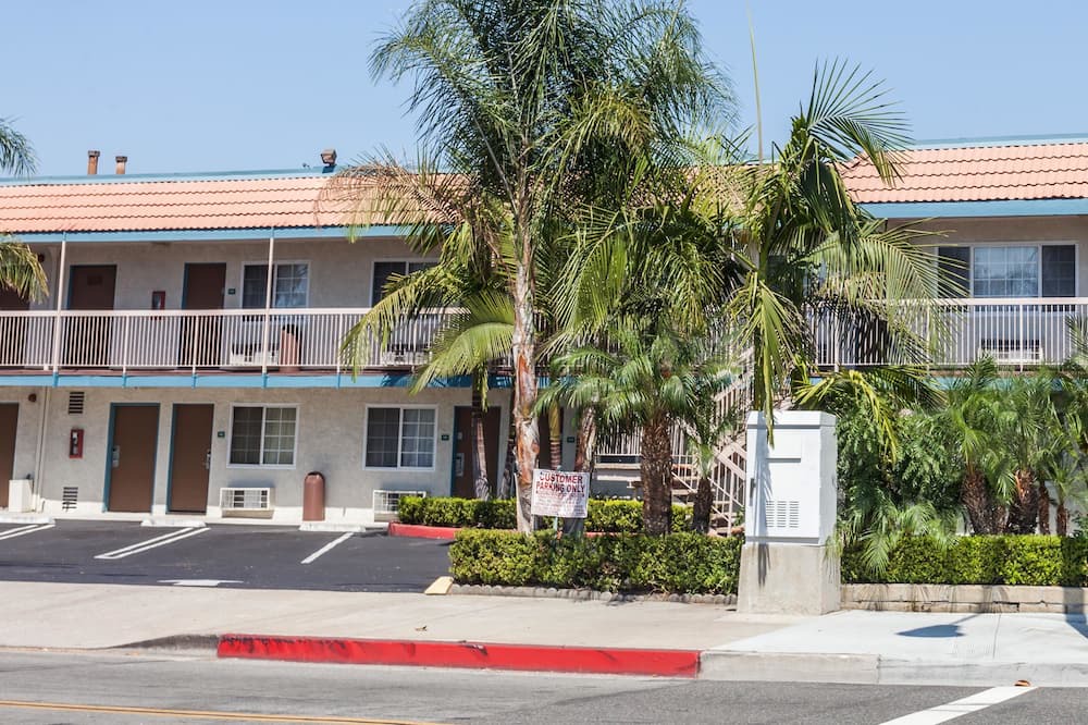 Photo of Outdoor in Northwest Anaheim