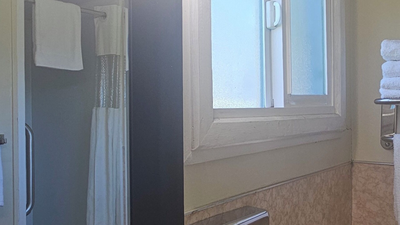 Photo of Bathroom in Crescent City