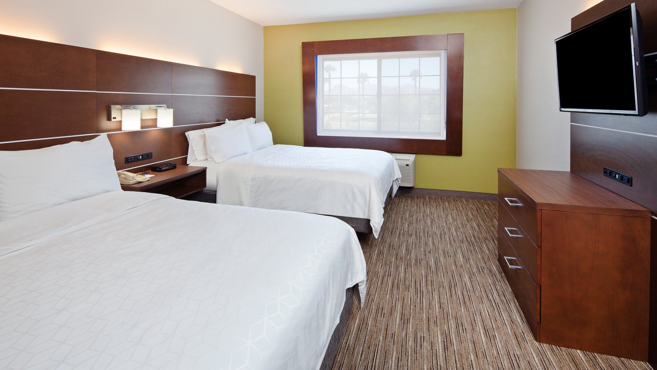 Photo of Bedroom in Magnesia Falls Cove