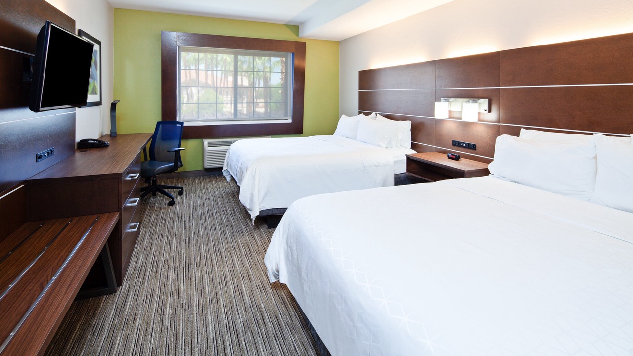 Photo of Bedroom in Magnesia Falls Cove