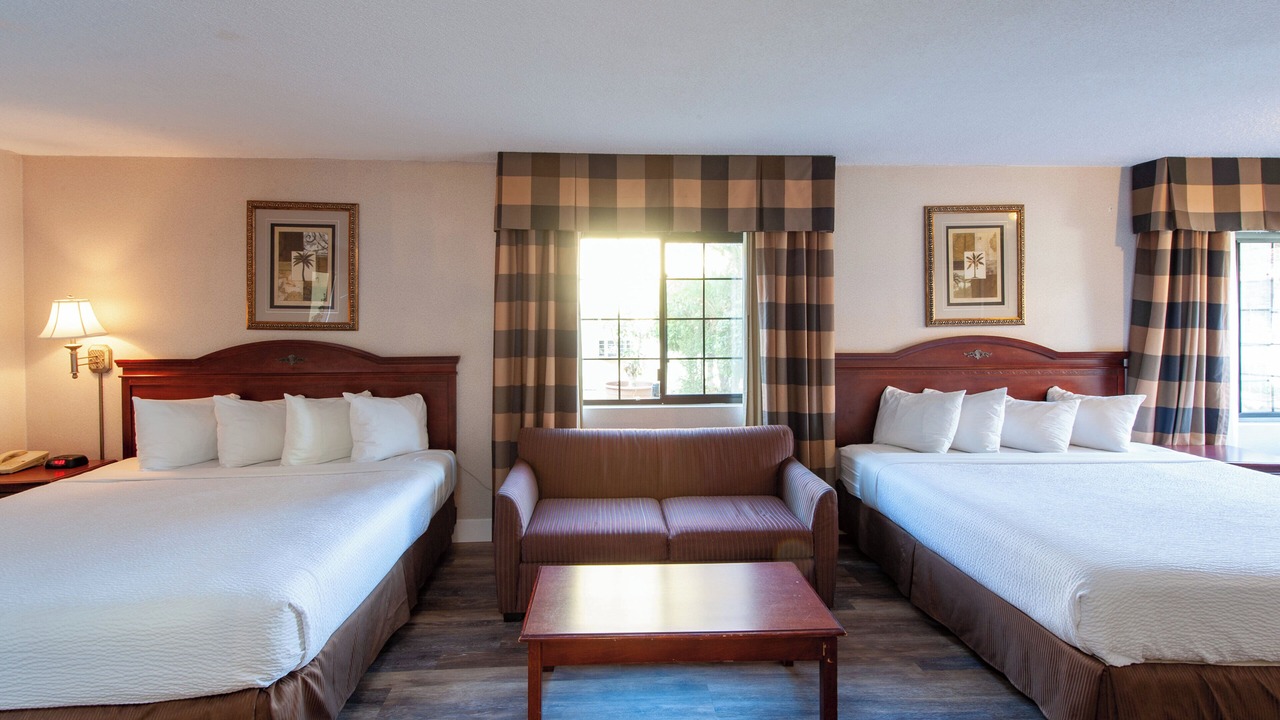 Photo of Bedroom in Studio City