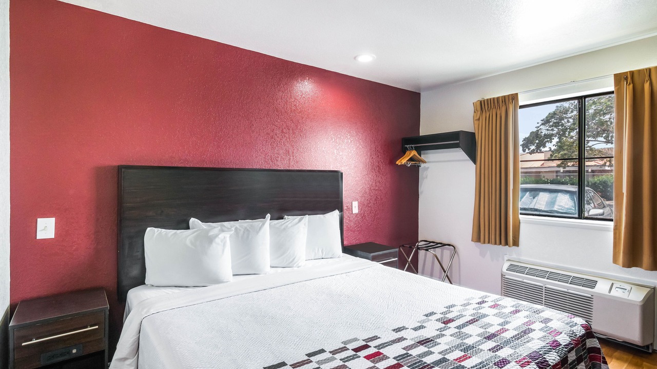Photo of Bedroom in Palmdale