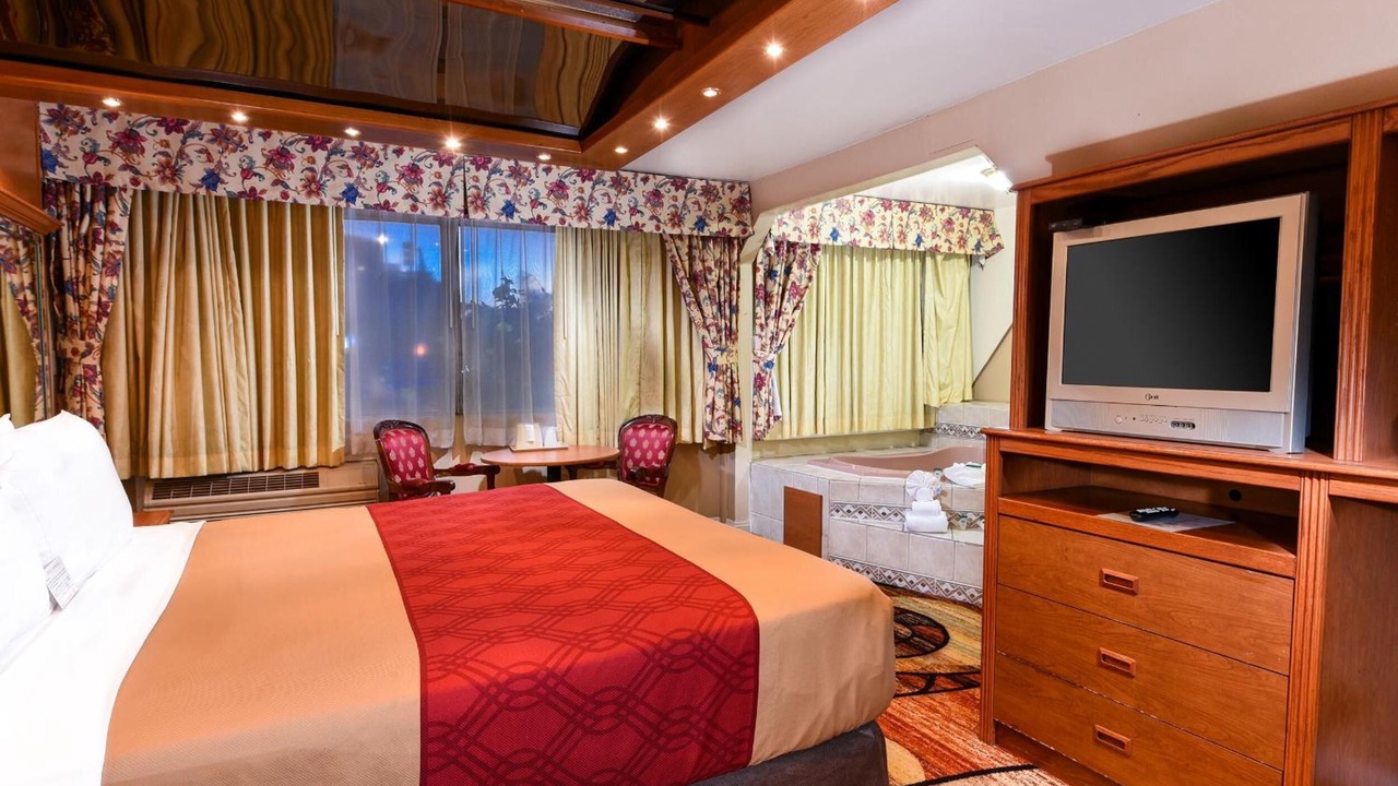 Photo of Bedroom in Alamitos Beach