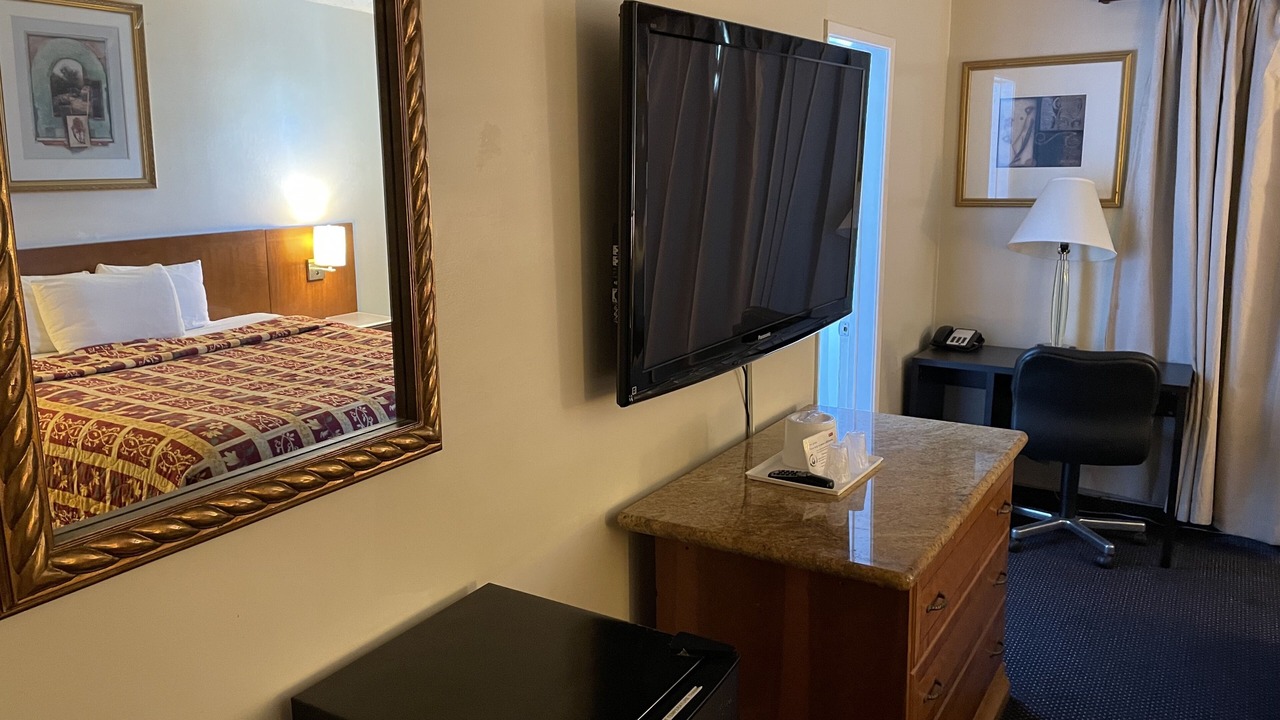 Photo of Livingroom in Fullerton