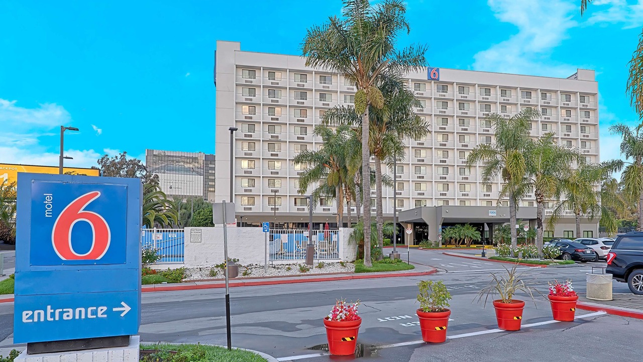 Photo of Outdoor in Inglewood