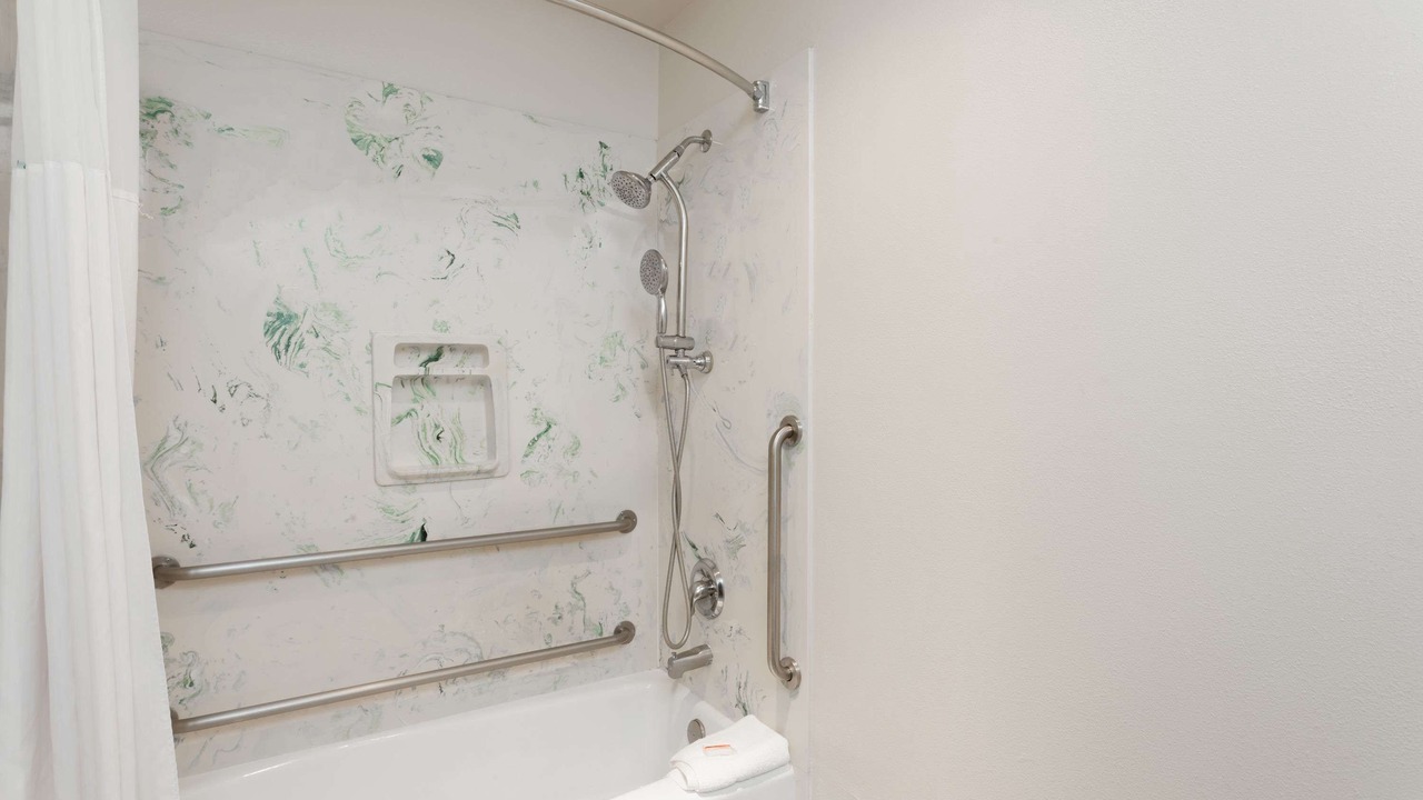 Photo of Bathroom in South Gate