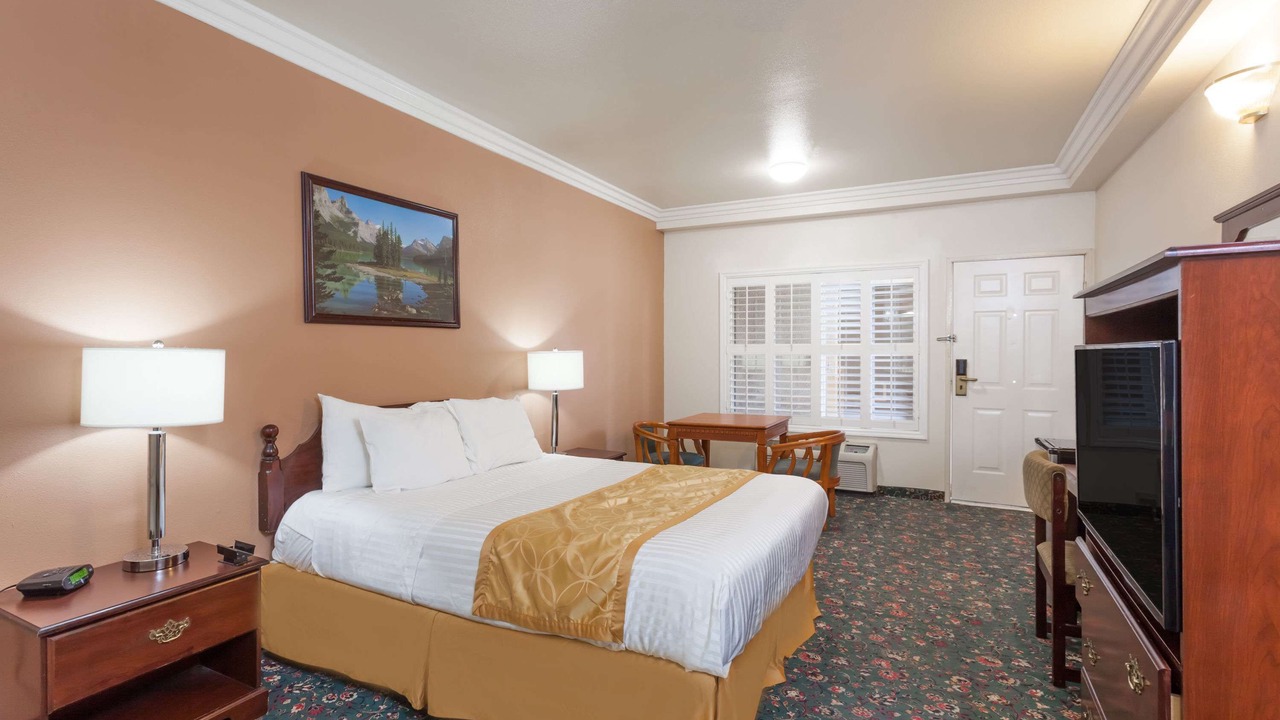 Photo of Bedroom in South Gate
