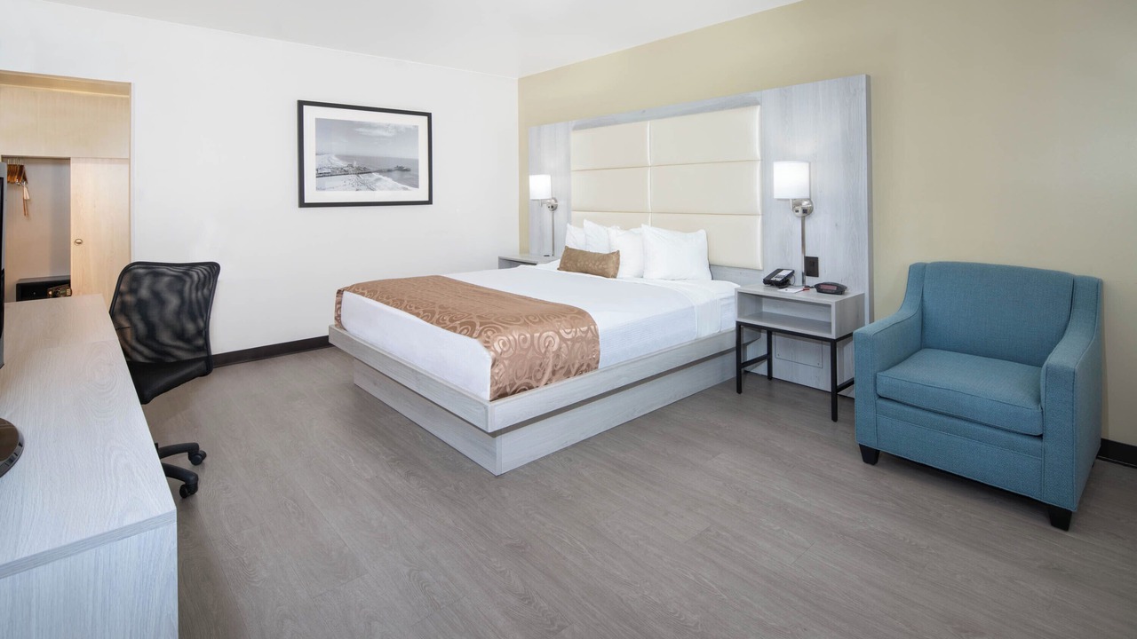 Photo of Bedroom in Burbank