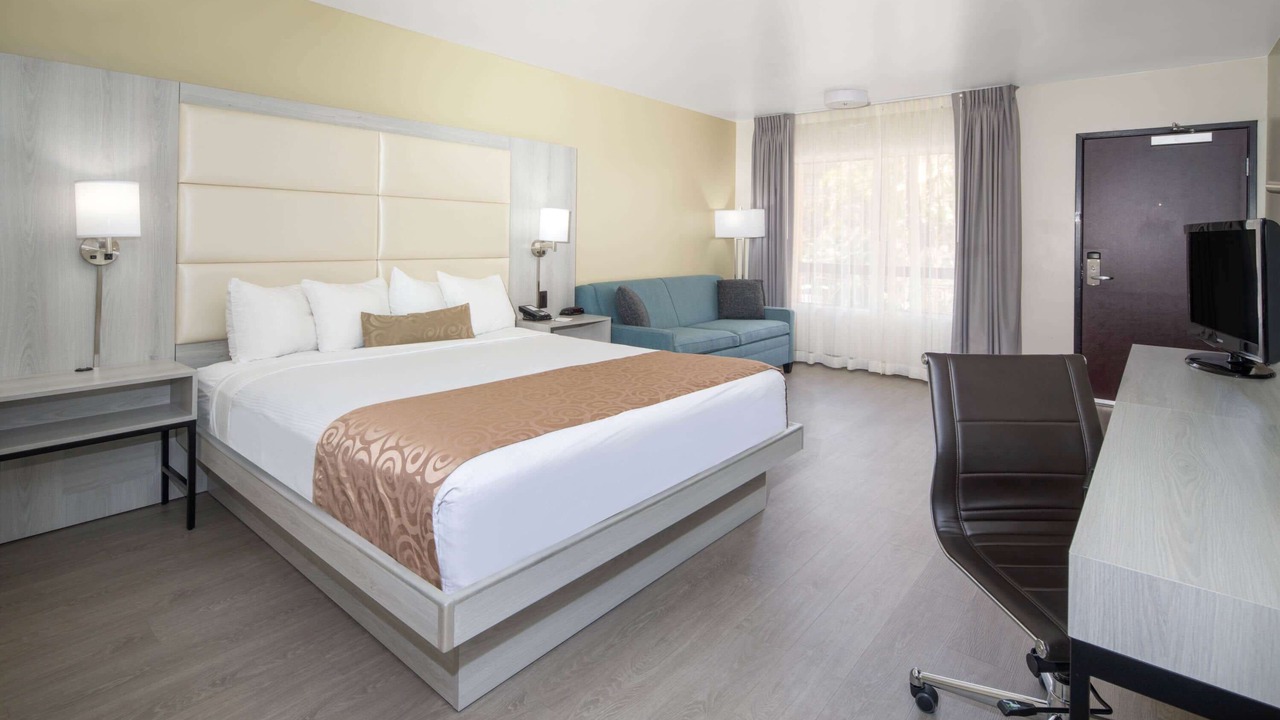 Photo of Bedroom in Burbank